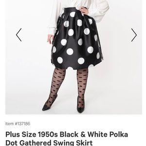 BNWT. Unique vintage 1950’s style black and white polka dot gathered swing skirt
